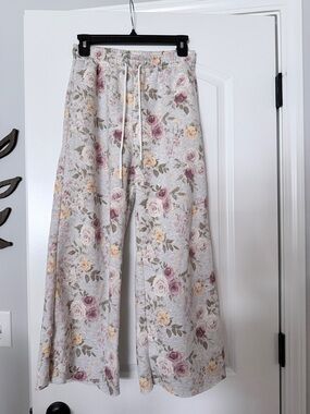 Abercrombie & Fitch Floral Print Drawstring Waist Shorts - Cream, Pink, Yellow